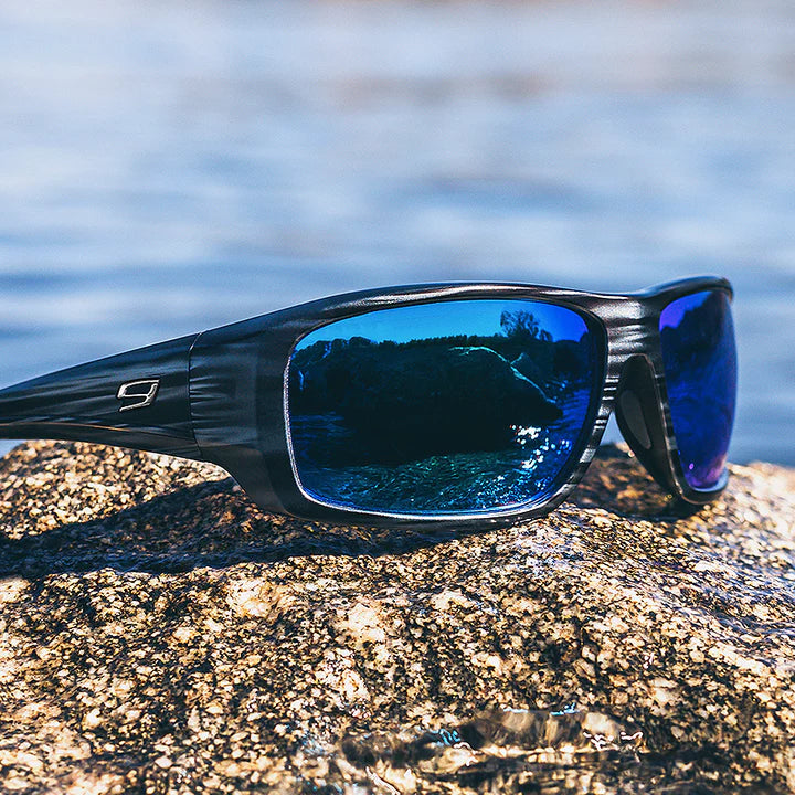 In-Store Fishing Glasses